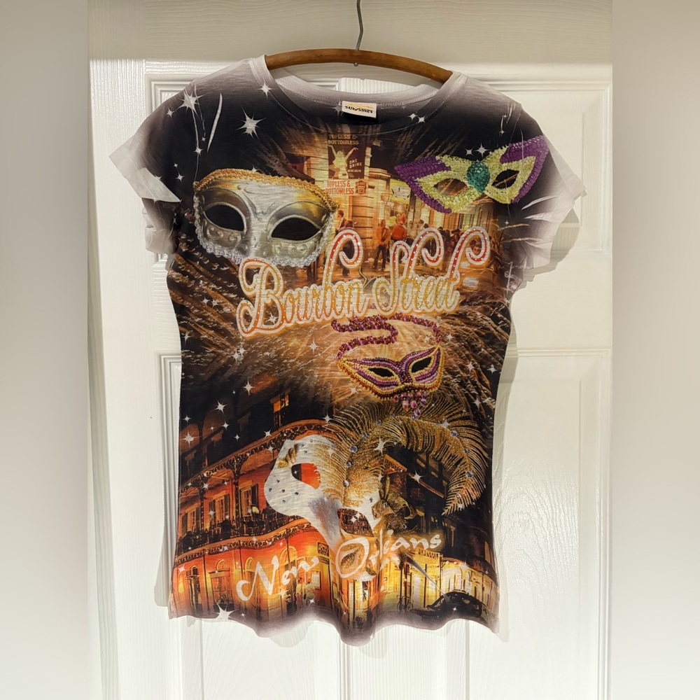 Bourbon Street New Orleans women’s rhinestone studded t-shirt, size medium